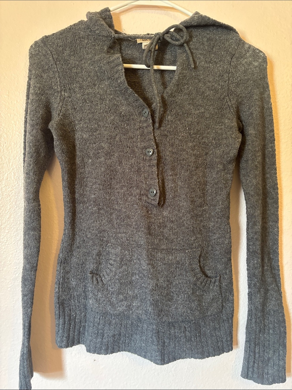 Love Rocks Woman’s Y2K Gray V‑Neck Hooded Knit Sweater, Size S